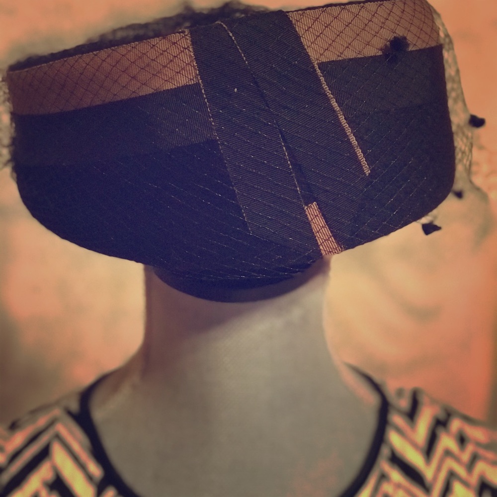 VTG Black and Tan pillbox hat - Picture 3 of 4